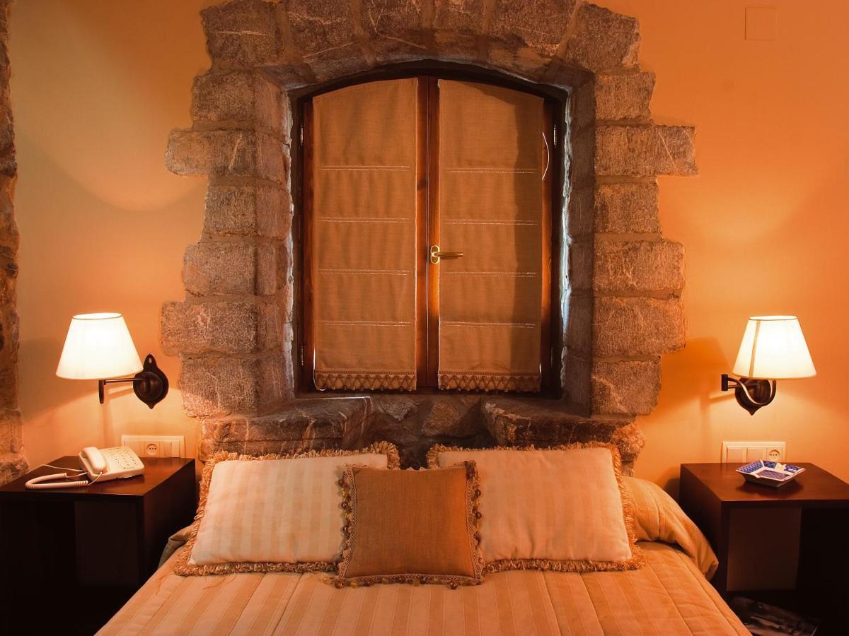 Abadia Del Pirineo Hotel ตรามาคาสติลญา เด เตนา ภายนอก รูปภาพ