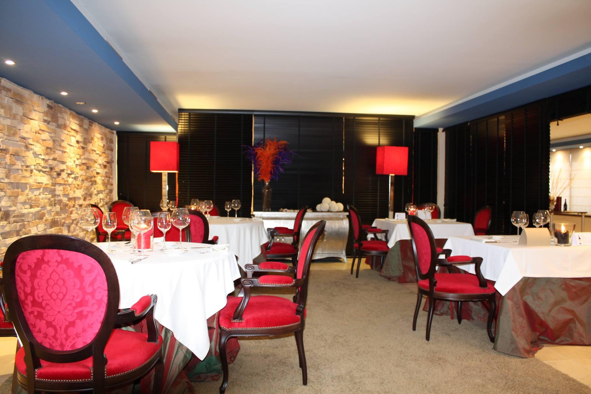 Abadia Del Pirineo Hotel ตรามาคาสติลญา เด เตนา ภายนอก รูปภาพ