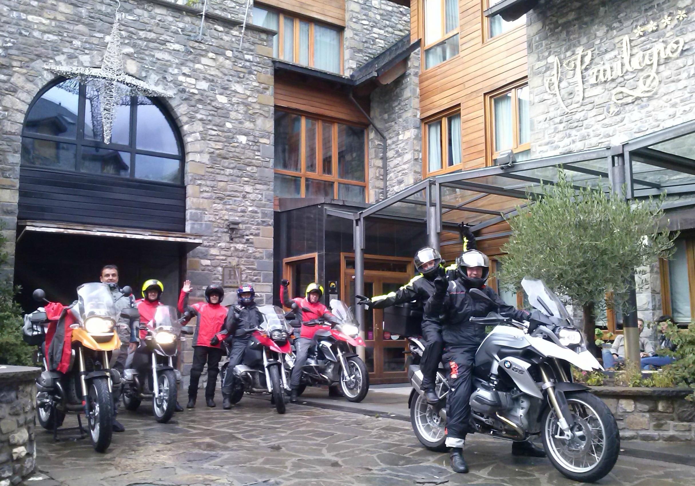 Abadia Del Pirineo Hotel ตรามาคาสติลญา เด เตนา ภายนอก รูปภาพ