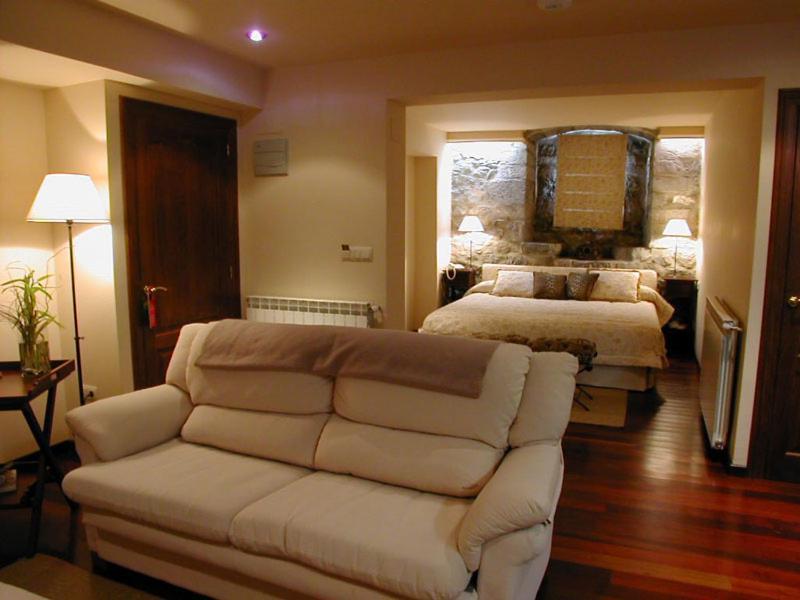 Abadia Del Pirineo Hotel ตรามาคาสติลญา เด เตนา ภายนอก รูปภาพ